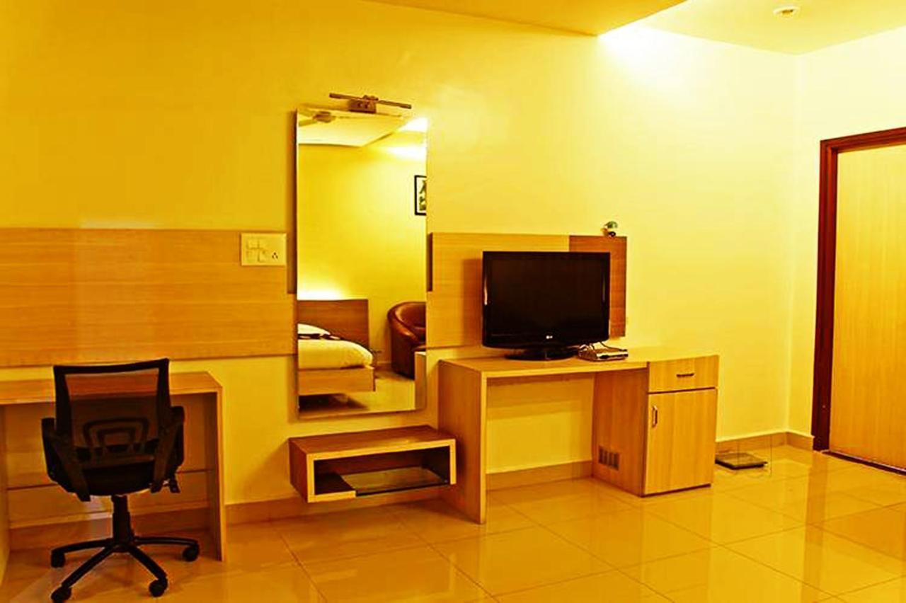 Cotton County Club And Resort Hubli Exteriér fotografie