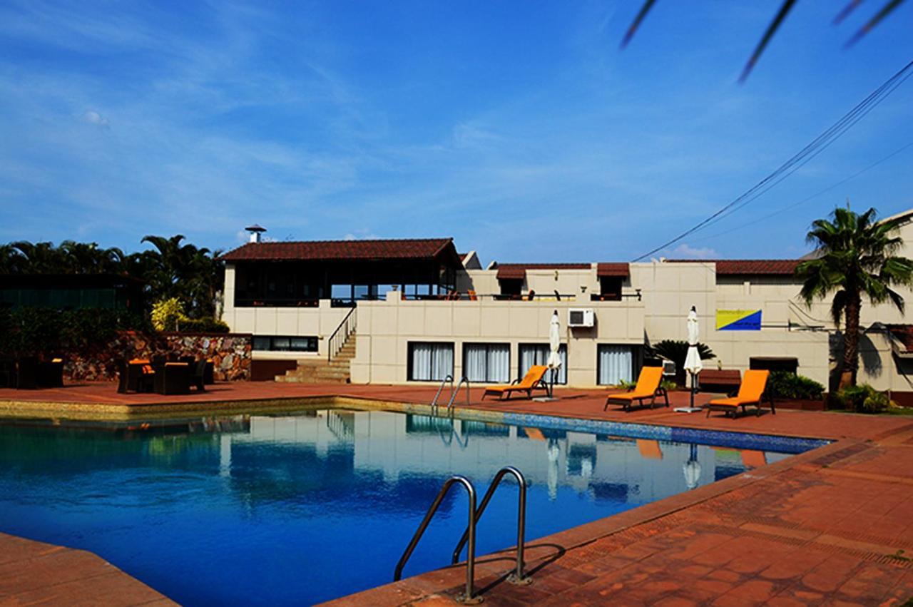 Cotton County Club And Resort Hubli Exteriér fotografie